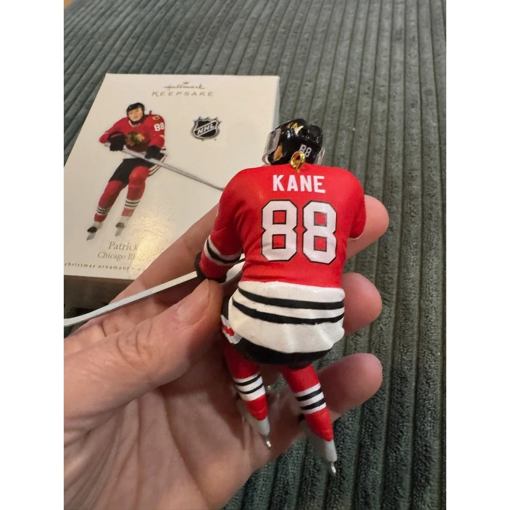 Hallmark Keepsake Patrick Kane Chicago Blackhawks NHL Christmas‎ Ornament 88